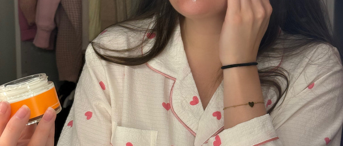 Wake Up to Radiant Skin: The Magic of Vitamin C Hydra Bright Night Moisturizer