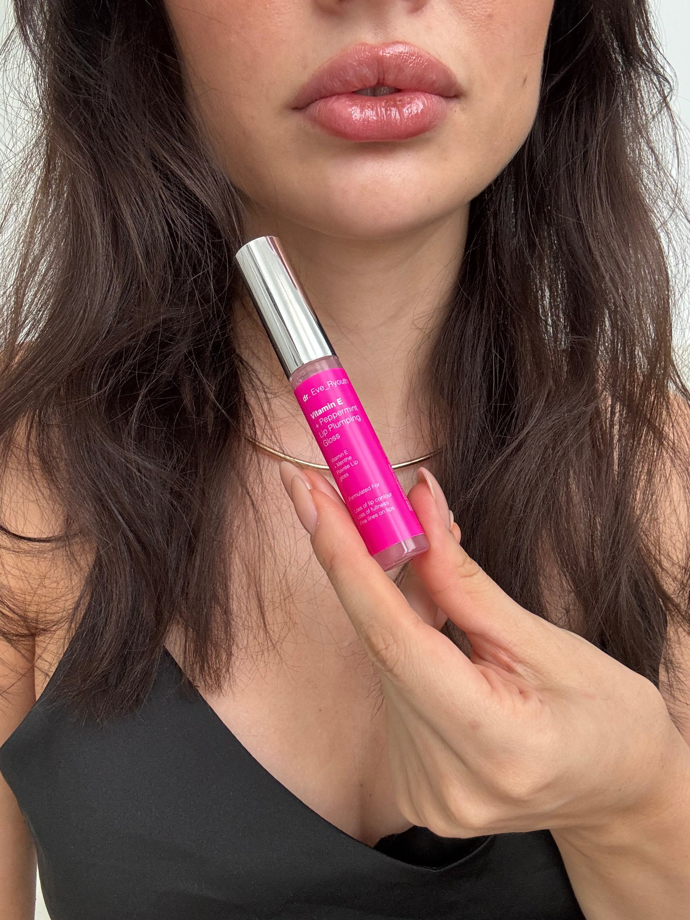 Wake Up Your Smile: The Secret Power of Vitamin E + Peppermint Lip Plumping Gloss